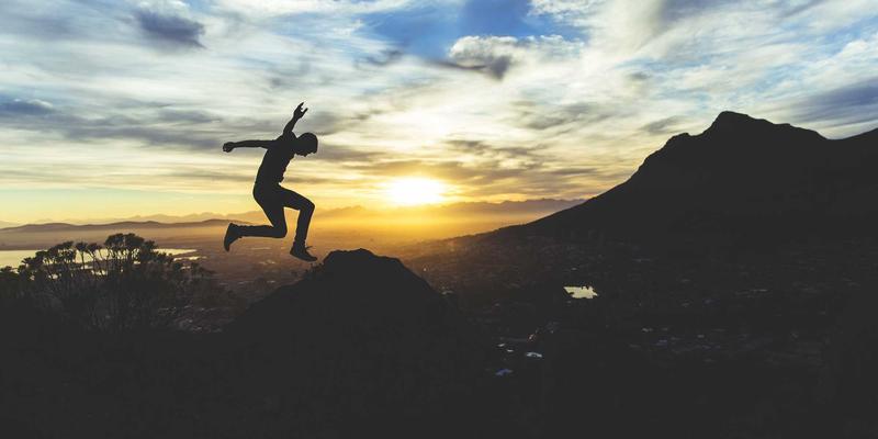 阿迪达斯等名鞋店如何用VR/AR技术重塑线上试穿体验，大幅提升转化率